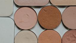 Bestil kosmetik online - undgå makeup med uønsket kemi